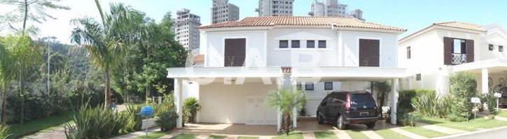 Casa Dupla no tambore 5 em Alphaville.