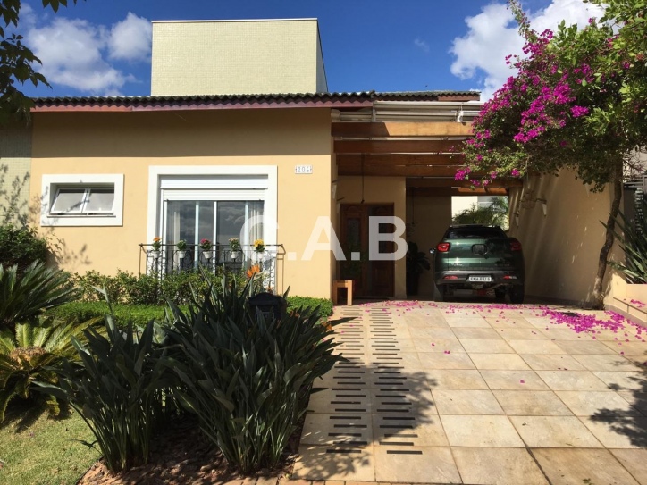 Casa terreá no Gênesis II- 3 suítes em Alphaville