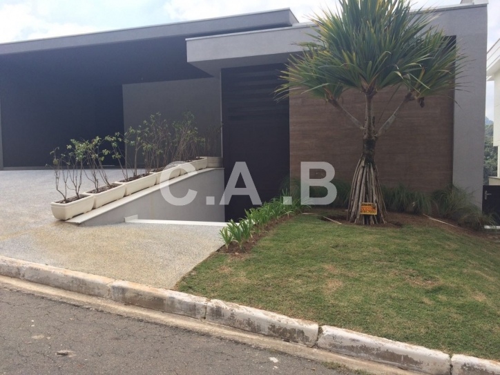 Casa nova em Alphasitio Alphaville.
