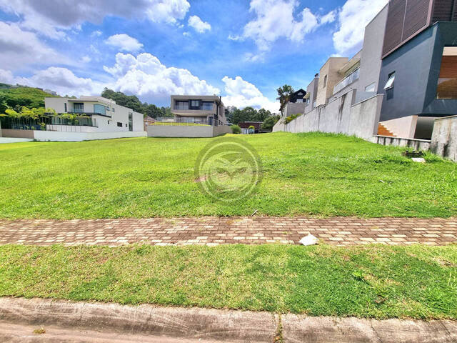 Terreno para Venda em Santana de Parnaíba - 4